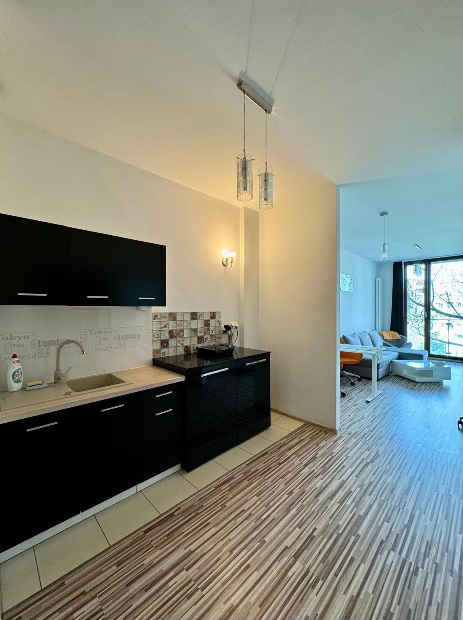 Two Rooms Apartment Triton Park Varsovie Extérieur photo