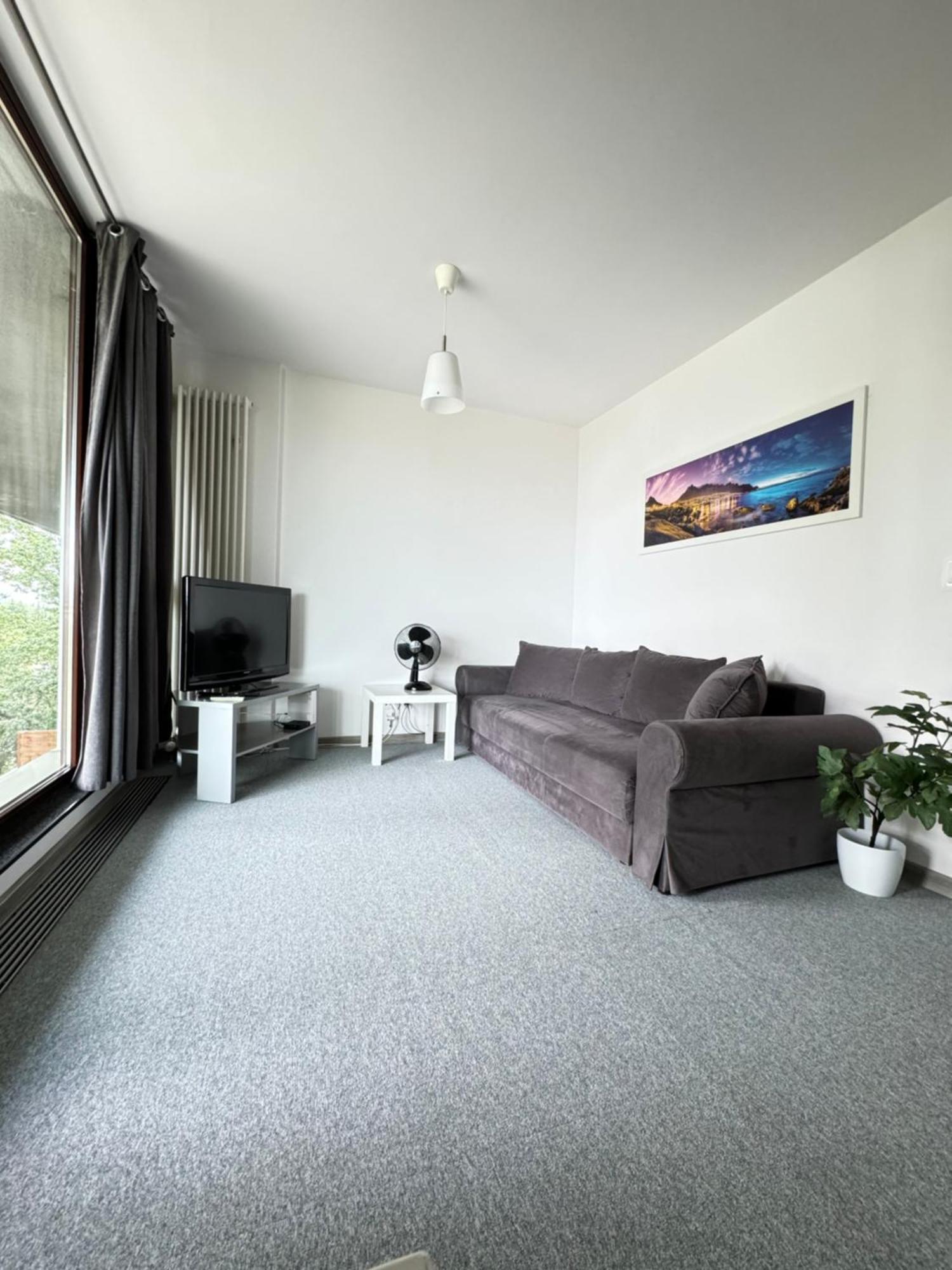 Two Rooms Apartment Triton Park Varsovie Extérieur photo